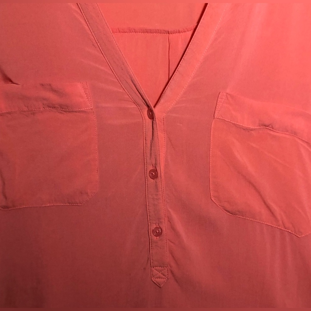 Gap Blouse Size Large Peach Roll up Sleeves V Neck - Picture 2 of 11